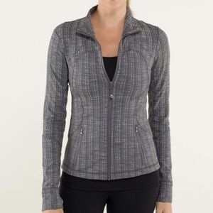 Lululemon Forme Jacket Size 6 in Grey